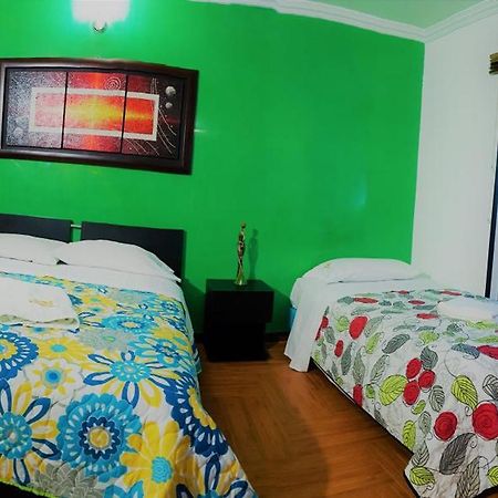 Hotel Barcelona Chinauta Εξωτερικό φωτογραφία